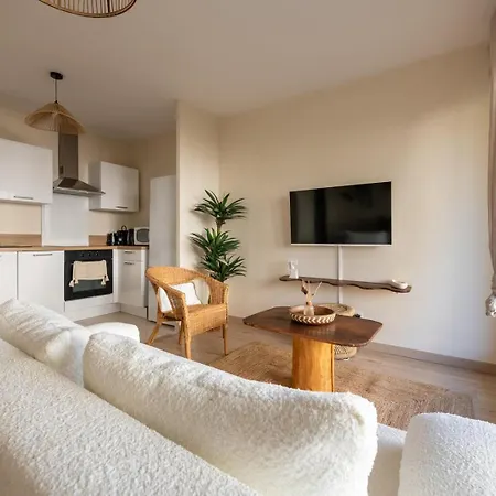 Bali Train Station - M2 Appartement