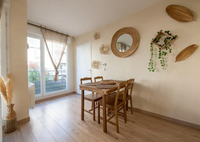 Bali Train Station - M2