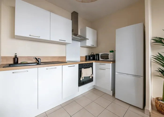 Bali Train Station - M2 Montévrain