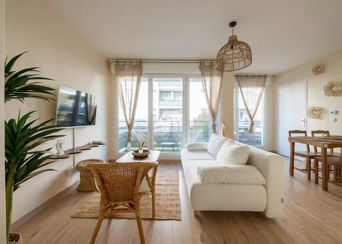 Bali Train Station - M2 Montévrain